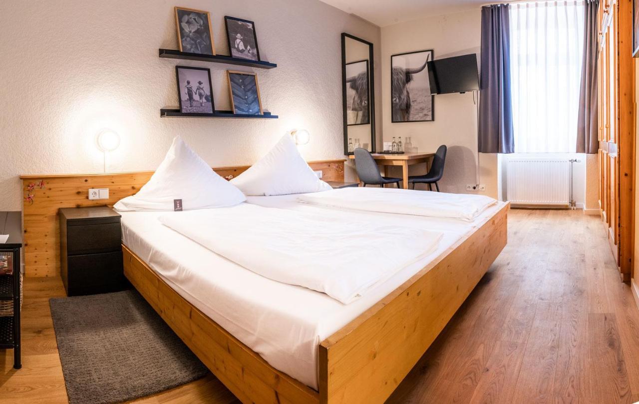 Hotel Beim Schupi Карлсруэ Экстерьер фото